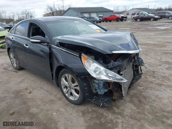 2013 Hyundai Sonata SE with VIN 5NPEC4AC6DH726709, listed as a IAAI auction lot 41967181 with 129,109 mi miles. Bid and sale history available at carsss.com. Image 1.