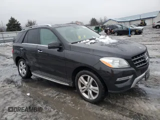 2015 Mercedes-Benz M 350 z VIN 4JGDA5HB9FA571227, wystawiony jako Copart lot #71989152 z przebiegiem 99 619 mil mil oraz . Historia ofert i sprzedaży dostępna na DreamBid. Obrazek 4.