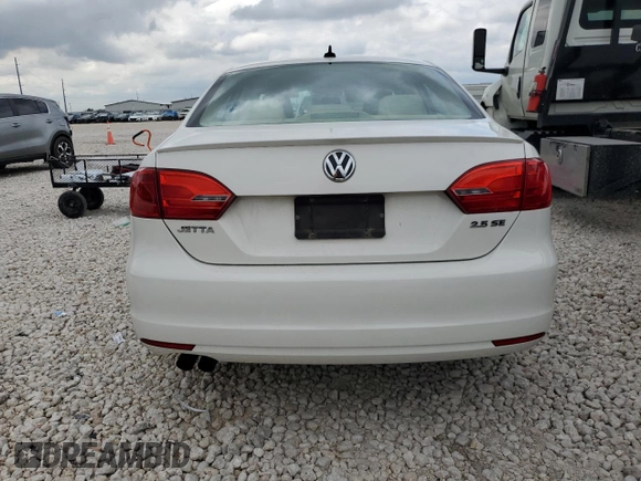 2013 Volkswagen Jetta Sedan SE with VIN 3VWDP7AJ1DM357460, listed as a Copart auction lot 80016944 with 204,789 mi miles and Salvage Title. Bid and sale history available at carsss.com. Image 6.