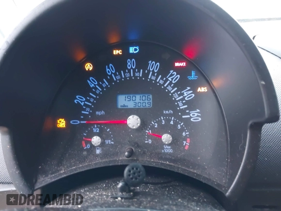 2000 Volkswagen Beetle GLX with VIN 3VWDD21C1YM464964, listed as a IAAI auction lot 41885113 with 190,106 mi miles and . Bid and sale history available at DreamBid. Image 7.