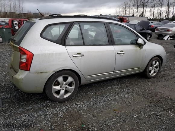 2008 Kia Rondo EX with VIN KNAFG526987177618, listed as a Copart auction lot 86990674 with 129,712 mi miles and Clean Title. Bid and sale history available at carsss.com. Image 3.