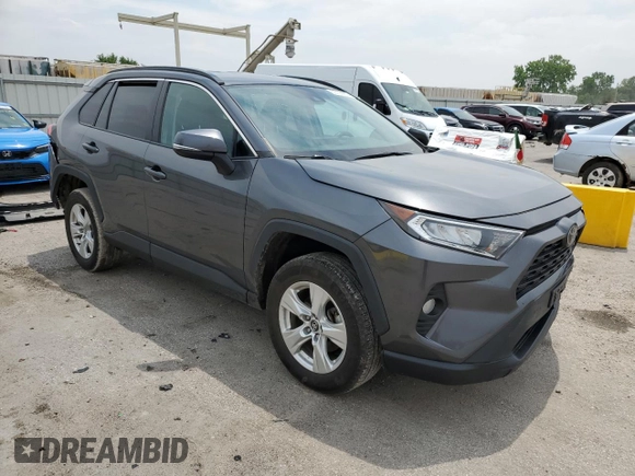 2021 Toyota RAV4 XLE with VIN 2T3W1RFVXMC102648, listed as a Copart auction lot 59706965 with 85,545 mi miles and Salvage title. Bid and sale history available at DreamBid. Image 4.