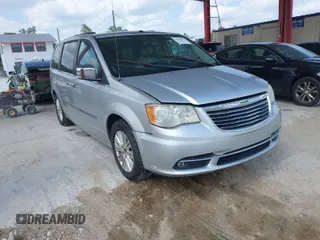 2011 Chrysler Town & Country Touring-L with VIN 2A4RR8DG5BR758678, listed as a IAAI auction lot 42075319 with 184,906 mi miles. Bid and sale history available at carsss.com. Image 1.