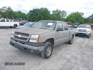 2003 Chevrolet Silverado 1500HD LS z VIN 1GCGK13U23F158628, wystawiony jako IAAI lot #42315357 z przebiegiem 182 526 mil mil oraz . Historia ofert i sprzedaży dostępna na DreamBid. Obrazek 2.