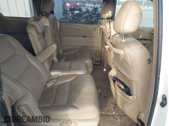 2005 Honda Odyssey EX-L with VIN 5FNRL38625B412583, listed as a IAAI auction lot 41842636 with 376,600 mi miles. Bid and sale history available at carsss.com. Image 8.