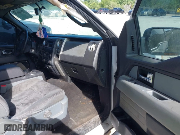 2014 Ford F-150 XL with VIN 1FTFW1CT5EKG08435, listed as a IAAI auction lot 41886526 with 215,364 mi miles. Bid and sale history available at carsss.com. Image 5.