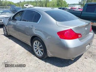 2009 Infiniti G37 x with VIN JNKCV61F89M361484, listed as a IAAI auction lot 42030692 with 173,313 mi miles. Bid and sale history available at carsss.com. Image 3.