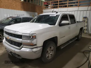 2017 Chevrolet Silverado 1500 LT with VIN 3GCUKREHXHG303048, listed as a Copart auction lot 45558975 with 143,593 mi miles and Salvage Title. Bid and sale history available at DreamBid. Image 1.