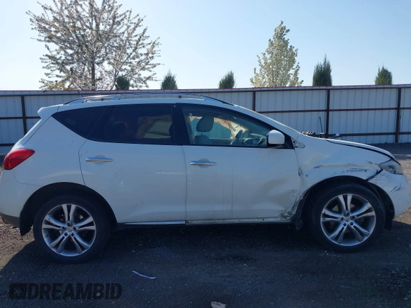 2009 Nissan Murano S with VIN JN8AZ18WX9W158028, listed as a IAAI auction lot 42121792 with 193,964 mi miles and . Bid and sale history available at carsss.com. Image 12.