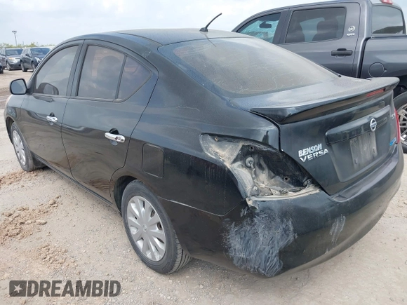 2014 Nissan Versa SV with VIN 3N1CN7AP1EL822984, listed as a IAAI auction lot 42124959 with 126,900 mi miles. Bid and sale history available at carsss.com. Image 3.