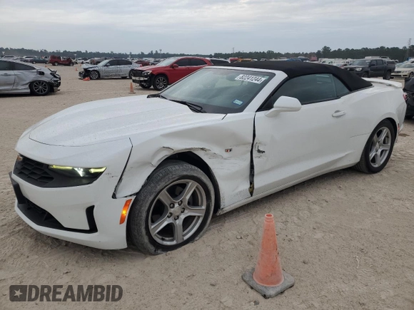 2020 Chevrolet Camaro 1LT with VIN 1G1FB3DS5L0111528, listed as a Copart auction lot 82241244 with 117,615 mi miles and Salvage Title. Bid and sale history available at carsss.com. Image 1.