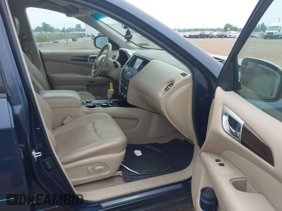 2014 Nissan Pathfinder SV with VIN 5N1AR2MM6EC684928, listed as a IAAI auction lot 42502135 with 46,029 mi miles and . Bid and sale history available at DreamBid. Image 5.