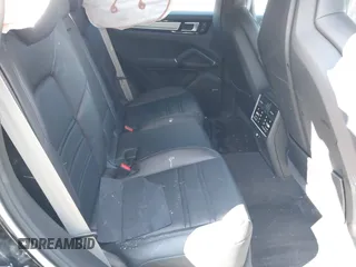 2023 Porsche Cayenne z VIN WP1AA2AY5PDA05830, wystawiony jako IAAI lot #41692082 z przebiegiem 41 393 mil mil oraz . Historia ofert i sprzedaży dostępna na DreamBid. Obrazek 8.