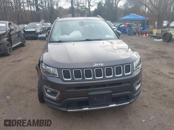 2020 Jeep Compass Limited with VIN 3C4NJDCB1LT138211, listed as a IAAI auction lot 41494220 with 54,322 mi miles. Bid and sale history available at carsss.com. Image 12.