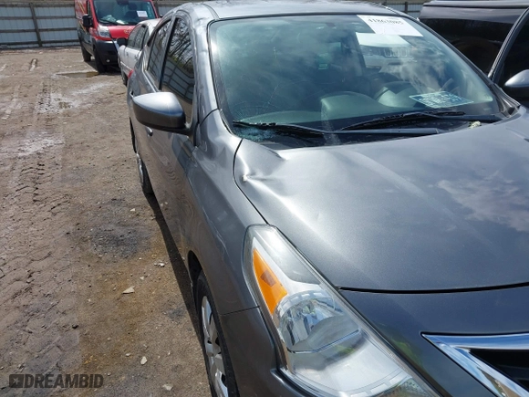 2019 Nissan Versa Sedan SV with VIN 3N1CN7APXKL827919, listed as a IAAI auction lot 41863085 with 100,997 mi miles. Bid and sale history available at carsss.com. Image 17.