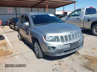 2016 Jeep Compass High Altitude z VIN 1C4NJCEA8GD773887, wystawiony jako IAAI lot #42157692 z przebiegiem 87 548 mil mil oraz . Historia ofert i sprzedaży dostępna na DreamBid. Obrazek 1.