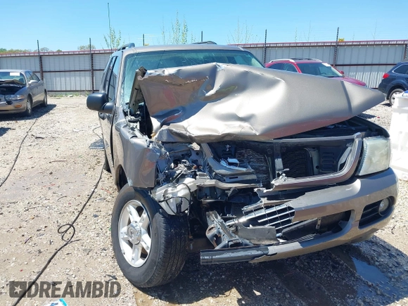 2004 Ford Explorer XLT с VIN 1FMZU73EX4UC06304, выставлен на аукционе IAAI как лот 42060816 с пробегом Не указан миль и . История ставок и продаж доступна на DreamBid. Изображение 6.