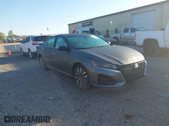 2025 Nissan Altima SV with VIN 1N4BL4DV5SN381854, listed as a IAAI auction lot 41948536 with 309 mi miles and . Bid and sale history available at DreamBid. Image 1.