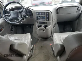 2005 Chevrolet Astro with VIN 1GNDM19X45B105140, listed as a Copart auction lot 73030384 with 92,184 mi miles and Salvage Title. Bid and sale history available at carsss.com. Image 8.
