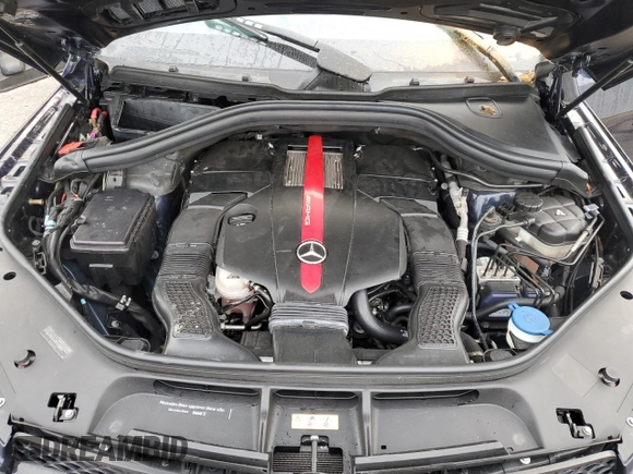 2018 Mercedes-Benz GLE 43 AMG with VIN 4JGDA6EB4JB028137, listed as a Copart auction lot 43580115 with 58,724 mi miles and Salvage Title. Bid and sale history available at DreamBid. Image 12.
