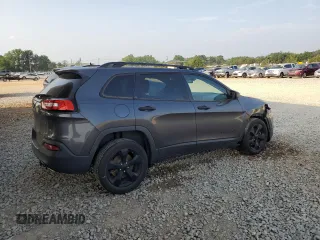 2017 Jeep Cherokee Altitude z VIN 1C4PJLAS0HW561692, wystawiony jako Copart lot #59220135 z przebiegiem 114 141 mil mil oraz Szkoda całkowita • Salvage title. Historia ofert i sprzedaży dostępna na DreamBid. Obrazek 3.
