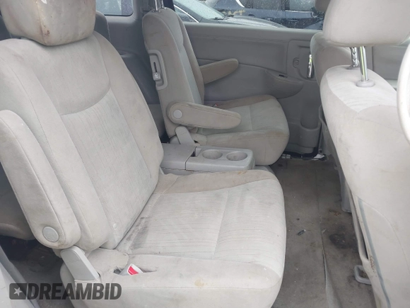 2015 Nissan Quest SV z VIN JN8AE2KP8F9133870, wystawiony jako IAAI lot #41735267 z przebiegiem 213 626 mil mil oraz . Historia ofert i sprzedaży dostępna na DreamBid. Obrazek 8.