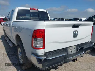 2020 Ram 2500 Tradesman with VIN 3C6UR4CJ8LG203888, listed as a IAAI auction lot 42469825 with 183,327 mi miles and . Bid and sale history available at DreamBid. Image 3.