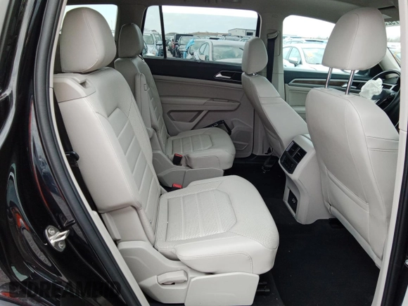 2019 Volkswagen Atlas SEL Premium с VIN 1V2NR2CA3KC621499, выставлен на аукционе Copart как лот 53777925 с пробегом 108 604 миль миль и Списание • Salvage title. История ставок и продаж доступна на DreamBid. Изображение 11.
