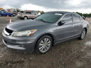 2012 Honda Accord EX z VIN 1HGCP3F72CA003318, wystawiony jako Copart lot #60409275 z przebiegiem 220 013 mil mil oraz Czysty tytuł • Clean title. Historia ofert i sprzedaży dostępna na DreamBid. Obrazek 1.