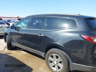 2015 Chevrolet Traverse LT z VIN 1GNKRHKD3FJ299202, wystawiony jako IAAI lot #42510371 z przebiegiem Nie podano mil oraz . Historia ofert i sprzedaży dostępna na DreamBid. Obrazek 14.