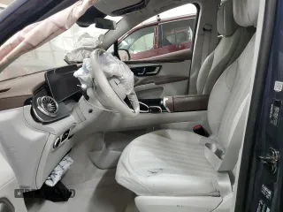 2023 Mercedes-Benz EQS 450 z VIN 4JGDM2EB2PA023209, wystawiony jako Copart lot #53332335 z przebiegiem Nie podano mil oraz Szkody całkowita. Historia ofert i sprzedaży dostępna na DreamBid. Obrazek 7.