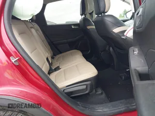2021 Ford Escape SEL z VIN 1FMCU9H61MUA64735, wystawiony jako IAAI lot #42511030 z przebiegiem 85 707 mil mil oraz . Historia ofert i sprzedaży dostępna na DreamBid. Obrazek 8.