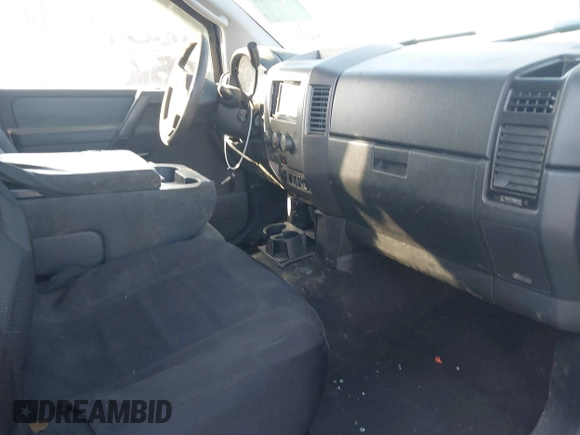 2008 Nissan Titan SE with VIN 1N6BA07DX8N360208, listed as a IAAI auction lot 41699352 with 281,612 mi miles. Bid and sale history available at carsss.com. Image 5.