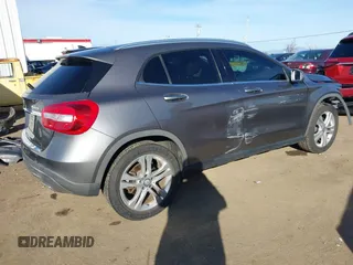 2017 Mercedes-Benz GLA 250 z VIN WDCTG4GB4HJ341330, wystawiony jako IAAI lot #41612261 z przebiegiem 104 743 mil mil oraz . Historia ofert i sprzedaży dostępna na DreamBid. Obrazek 4.