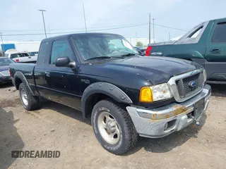 2005 Ford Ranger XL z VIN 1FTZR15E35PB08571, wystawiony jako IAAI lot #42510908 z przebiegiem 118 216 mil mil oraz . Historia ofert i sprzedaży dostępna na DreamBid. Obrazek 1.