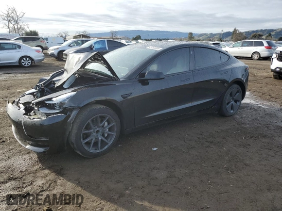 2023 Tesla Model 3 z VIN 5YJ3E1EA5PF695044, wystawiony jako Copart lot #45182665 z przebiegiem 21 104 mil mil oraz Szkoda całkowita • Salvage title. Historia ofert i sprzedaży dostępna na DreamBid. Obrazek 1.