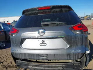 2017 Nissan Rogue SL with VIN 5N1AT2MV5HC796893, listed as a IAAI auction lot 41533857 with 72,218 mi miles. Bid and sale history available at carsss.com. Image 16.