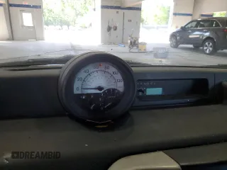 2005 Scion xB z VIN JTLKT324150205372, wystawiony jako Copart lot #54899875 z przebiegiem Nie podano mil oraz Szkoda całkowita • Salvage title. Historia ofert i sprzedaży dostępna na DreamBid. Obrazek 9.