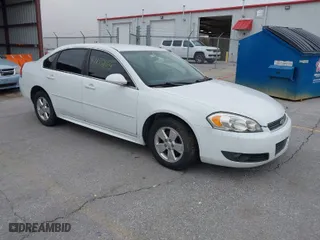2011 Chevrolet Impala LT Fleet with VIN 2G1WG5EK0B1315801, listed as a IAAI auction lot 41833864 with 205,308 mi miles. Bid and sale history available at carsss.com. Image 1.