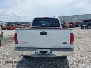 2005 Ford F-250 XL с VIN 1FTSW21P85EC92800, выставлен на аукционе IAAI как лот 42356870 с пробегом 381 270 миль миль и . История ставок и продаж доступна на DreamBid. Изображение 16.