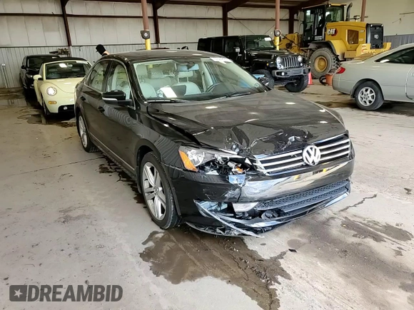 2015 Volkswagen Passat Sport z VIN 1VWBT7A32FC120193, wystawiony jako Copart lot #53448315 z przebiegiem 27 996 mil mil oraz Szkoda całkowita • Salvage title. Historia ofert i sprzedaży dostępna na DreamBid. Obrazek 13.