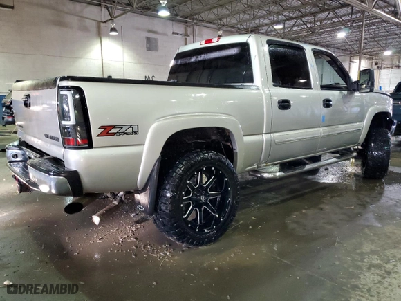 2005 Chevrolet Silverado 1500 LS with VIN 2GCEK13T151276663, listed as a Copart auction lot 44348125 with 0 mi miles and Clean Title. Bid and sale history available at carsss.com. Image 3.