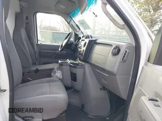 2011 Ford Econoline Cargo Commercial with VIN 1FTNE2EL6BDB25697, listed as a IAAI auction lot 41358472 with 384,517 mi miles. Bid and sale history available at carsss.com. Image 7.