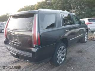 2015 Cadillac Escalade Luxury with VIN 1GYS4BKJ9FR175845, listed as a IAAI auction lot 40329954 with 999,999 mi miles. Bid and sale history available at carsss.com. Image 4.
