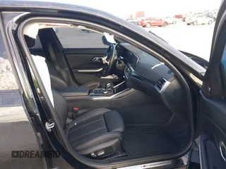 2022 BMW 3 Series M340i xDrive with VIN WBA5U9C08NFM68599, listed as a IAAI auction lot 41260340 with Not Provided miles and . Bid and sale history available at DreamBid. Image 5.