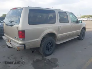 2005 Ford Excursion Limited с VIN 1FMNU43S05ED45873, выставлен на аукционе IAAI как лот 42627527 с пробегом 398 813 миль миль и . История ставок и продаж доступна на DreamBid. Изображение 4.