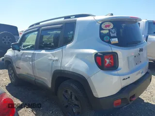 2018 Jeep Renegade Trailhawk with VIN ZACCJBCB0JPG81047, listed as a IAAI auction lot 41847353 with 72,136 mi miles. Bid and sale history available at carsss.com. Image 3.