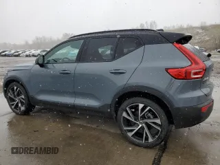 2022 Volvo XC40 R-Design с VIN YV4162UM3N2647058, выставлен на аукционе Copart как лот 53968175 с пробегом 31 218 миль миль и Списание • Salvage title. История ставок и продаж доступна на DreamBid. Изображение 2.