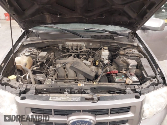 2008 Ford Escape Limited with VIN 1FMCU94178KC99233, listed as a IAAI auction lot 41820482 with 212,498 mi miles. Bid and sale history available at carsss.com. Image 10.