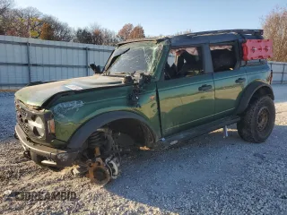 2022 Ford Bronco with VIN 1FMEE5DP6NLB67301, listed as a Copart auction lot 83660254 with 30,553 mi miles and Salvage Title. Bid and sale history available at carsss.com. Image 1.